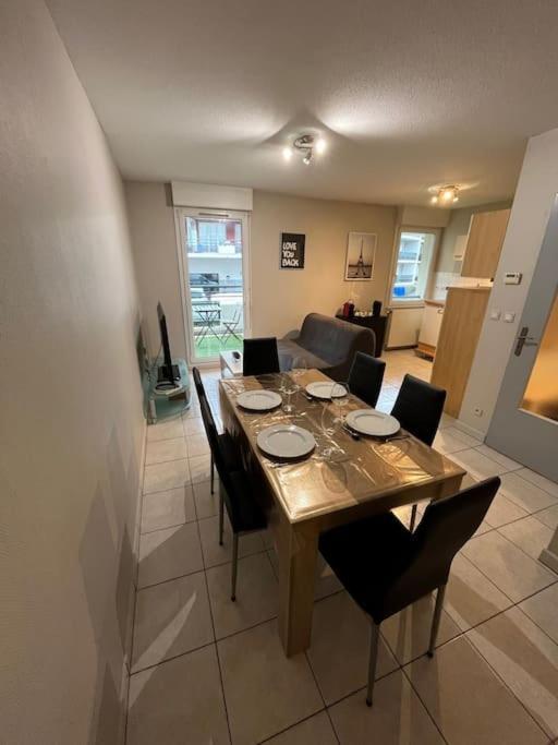 Ferienwohnung Charmant T2 + Parking Et Balcon Straßburg Exterior foto